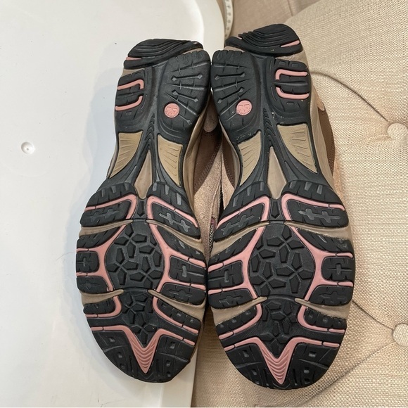 Timberland Women's Sz 10 Hiking Trail Shoes Tan Pink - Picture 5 of 10